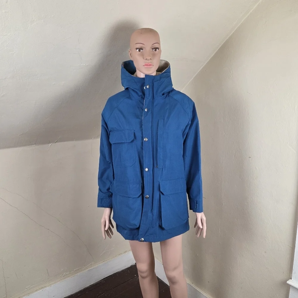 Vintage Woolrich Woman Blue Hooded Parka Jacket Wool Lined USA‎ Sz S
